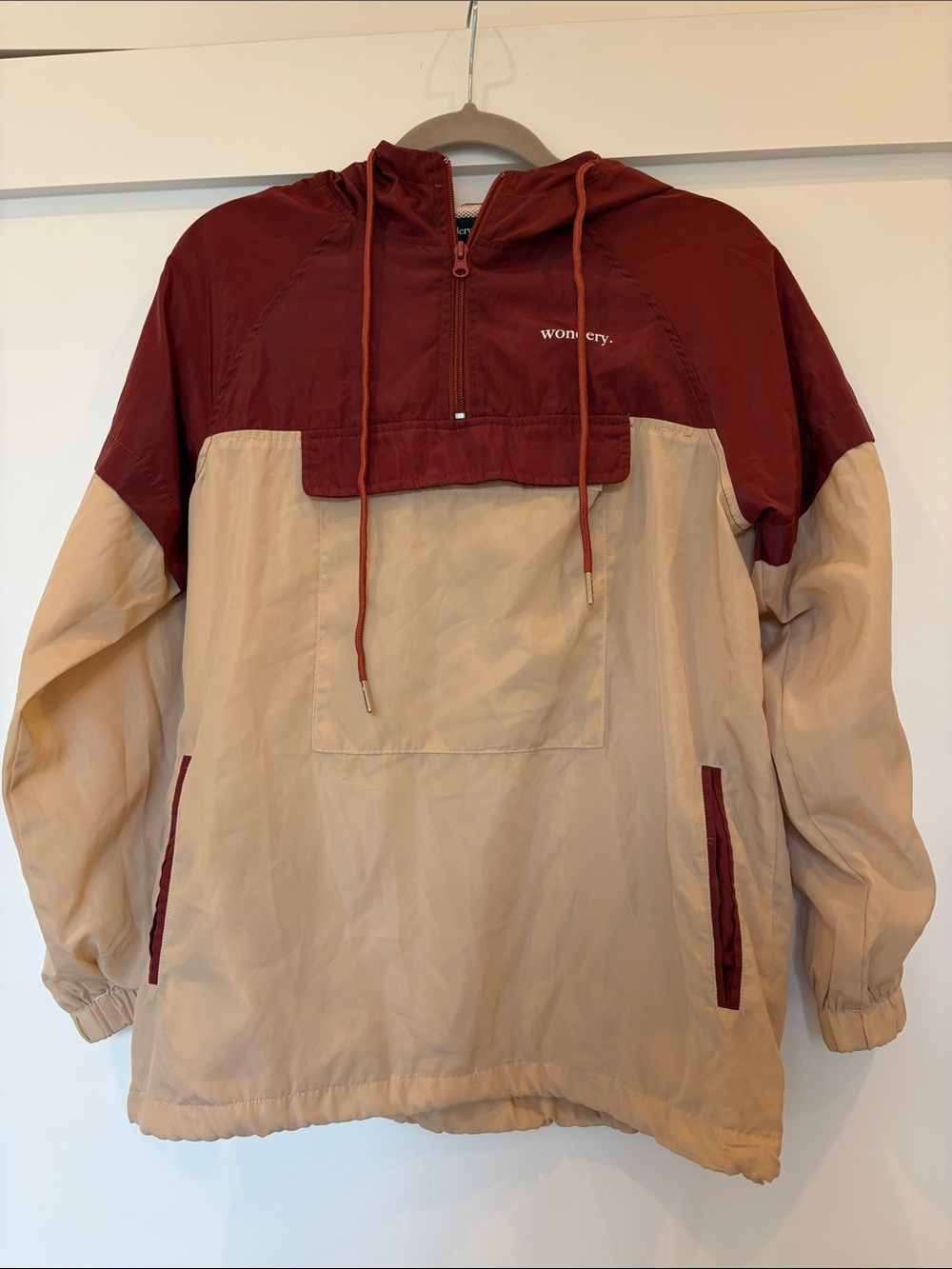 Wondery Two-Tone Hooded Windbreaker — Rust & Beige